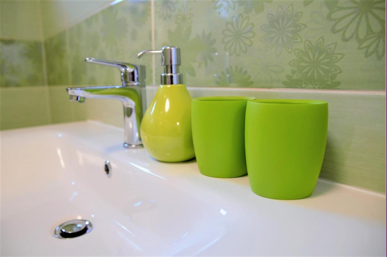 Amaryllis Residence, Apartment Diana & Deluxe Rooms With Shared Kitchen Veli Lošinj Dış mekan fotoğraf