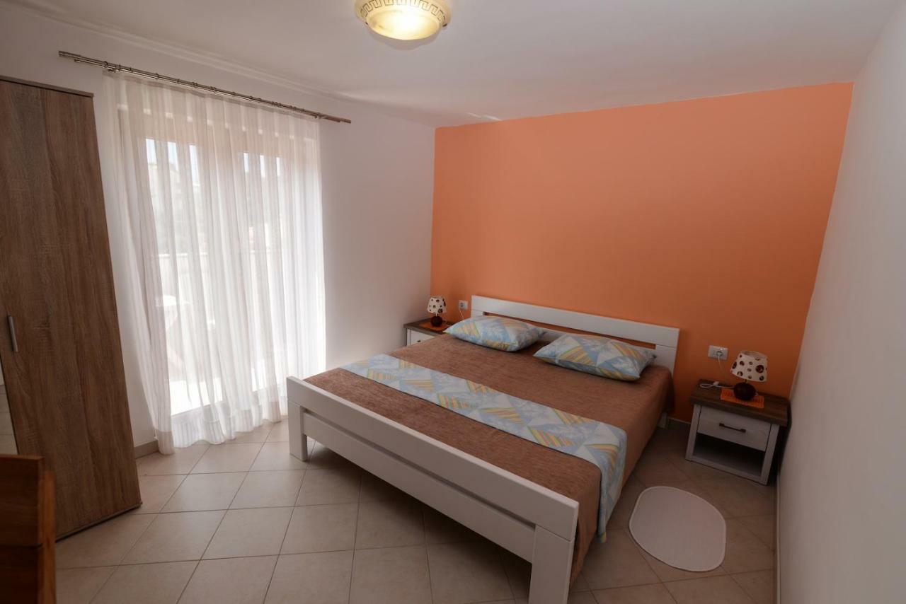 Amaryllis Residence, Apartment Diana & Deluxe Rooms With Shared Kitchen Veli Lošinj Dış mekan fotoğraf